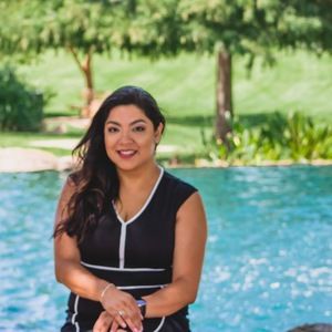 Meet your Posher, Angie